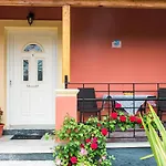 Bozikis Apartments